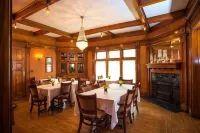 Cartier Mansion Hotels in Ludington