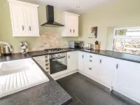 Bryn Uchaf Hotels in Llanfair-Mathafarn-Eithaf