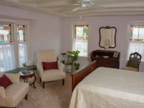 The Towers Bed & Breakfast Hotels in Milford