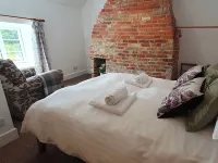 Pound Cottage - موقف سيارات