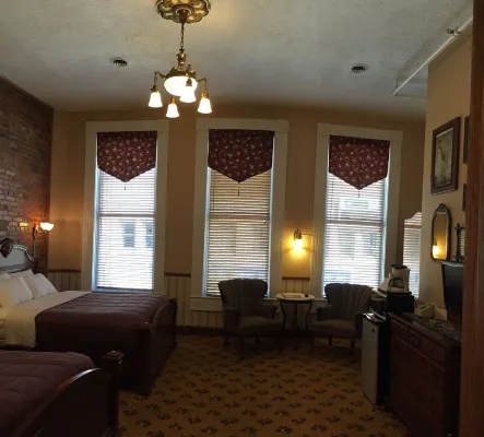Hotel Millersburg Hotels in Millersburg