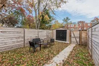 Beautiful 3Br 2ba House with Cozy Backyard by CozySuites