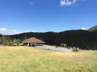 Homestake Lodge Hotels in Whitehall