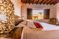 La Casa Amarilla