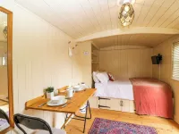 Mitford Gypsy Hut