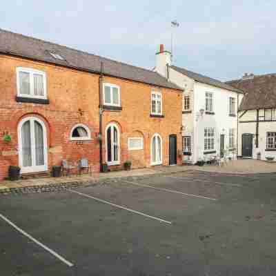 Hayloft Hotel Exterior