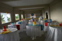 Golden Shore Resort - Завтрак