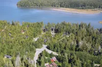 Black Bear Guesthouse Hotels in Tofino