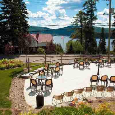 Auberge de La Tour du Lac Hotel Exterior
