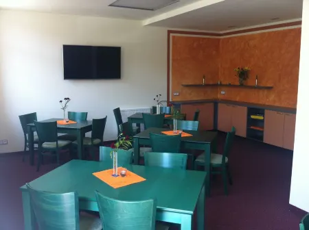 An der Porzellan-Manufaktur Pension Отели рядом со станцией Meißen