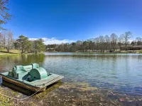 Lakefront Trenton Cabin ~ 10 Mi to Drive-in! Hotels in Dade County