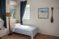 Family time, 5 minute walk from main walkway to restaurants and beach!