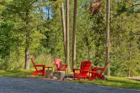 Wild Huckleberry Cabin in Alpine Fire Pit, Deck - Homestays