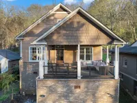 Luxury Modern Stay Near UAB