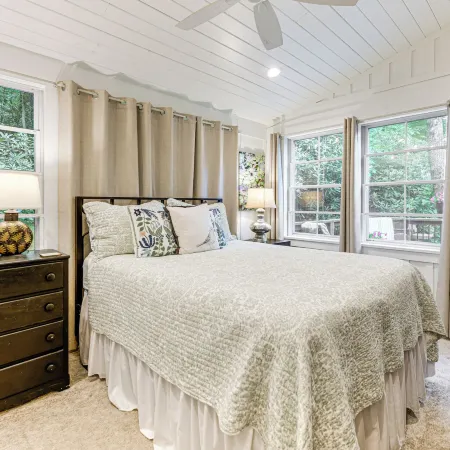 Highlands Vacation Rental - Walk to Main St!