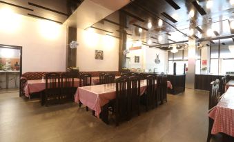 Hotel Mandakini