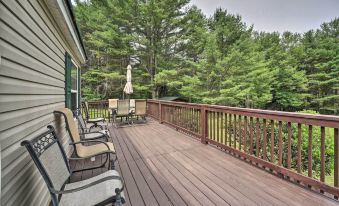 Deck, Fire Pit & Yard: Mountain Escape!
