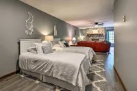 'Blue Moon Cottage' w/ Amazing Views of 5 Counties - parking