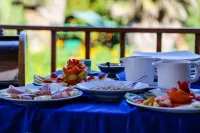 Toucan Platinum Suites Aparthotel Hotels in Mindo