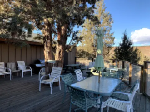 Smith Rock Resort Hotels in Jefferson County