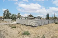 By Joshua TreeSerenity on Sage' Home w/ Hot Tub - Parkplatz