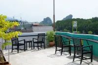Leisure Hostel