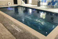Comfort Suites - Pools