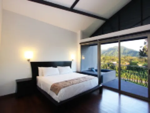 SKY PENTHOUSES 3BR 3,5 BTH - 6BR 5,5BTH at OCEANO Hoteles en Jacó