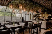 Art Suites Luxury Hotel - breakfast