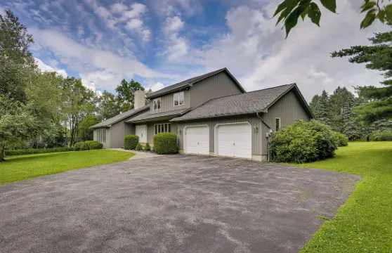 Warwick 度假租賃 w/ 私人庭院和火坑