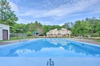Unique Thornton Townhome Swim, Ski, and Hike! - Spa