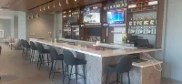 Hilton Garden Inn Sudbury - bar
