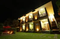 โรงแรมเซอการา อากุง โรงแรมใกล้หาดซาเนอร์