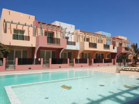 Aparthotel Por do Sol Hotels in 