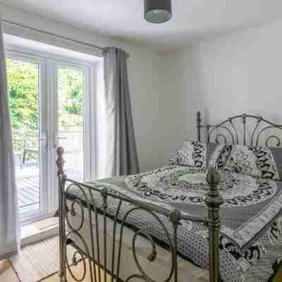 Stylish 2Bd Family Hideaway in Dover Rooms