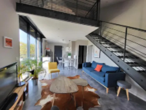 Genas Centre Bourg - la Villa et L’Atelier Hotéis em Genas