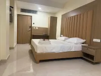 GURU CHITRA Hotels in Tiruchendur