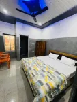 Goroomgo Milan Palace Ayodhya