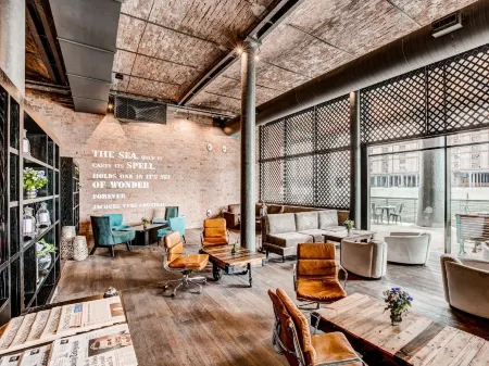 Titanic Hotel Liverpool Отели рядом с достопримечательностью «Уолласи Бич»