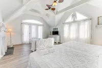 Steps to Shore: Spacious Bethany Beach Retreat - Balkoner