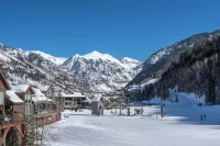 Etta Place Too 113 by AvantStay Close to Town the Slopes in Complex w Communal Pool Hot Tub