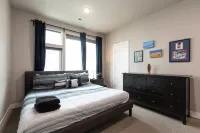 Modern Townhome w/ Rooftop Patio in RiNo/ Five Points, Denver