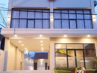 Cinnamon's Hotel โรงแรมในโวโนโซโบ