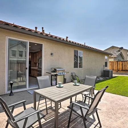 Quiet Reno Retreat ~ 12 Mi to Riverwalk District!