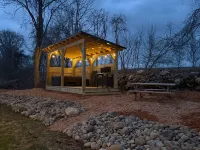 The Stead- A tiny home on an Alpaca farm in the beautiful Mohawk Valley. Hotels in Minden
