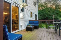 Birch Hollow Cozy Poconos Home w/ Fireplace, Soaking Tub & Kids Play Area