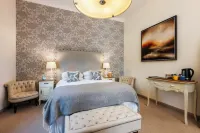 The Tytherleigh Arms