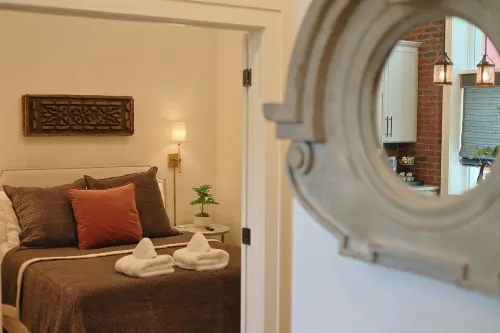 Cozy Space Near Downtown Vibrance and Views - Charming Loft Retreat Các khách sạn ở Knox County