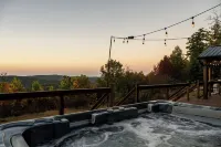 Secluded Mountain Getaway - 1 Cozy Tiny Home with SPECTACULAR views