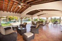 Two floor Beautiful Spacious Apartment With Pool and Social Areas